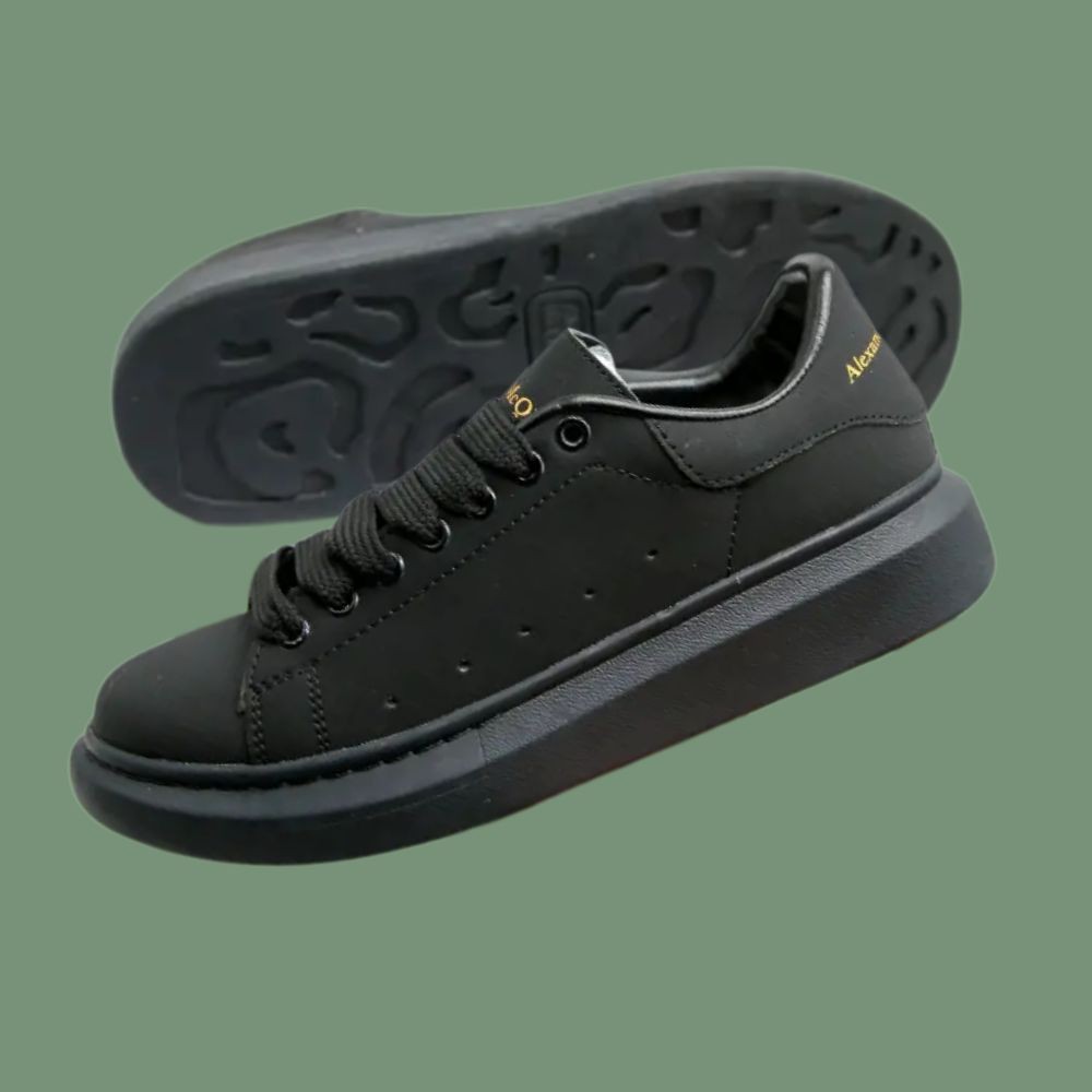 Alexander McQueen – Black