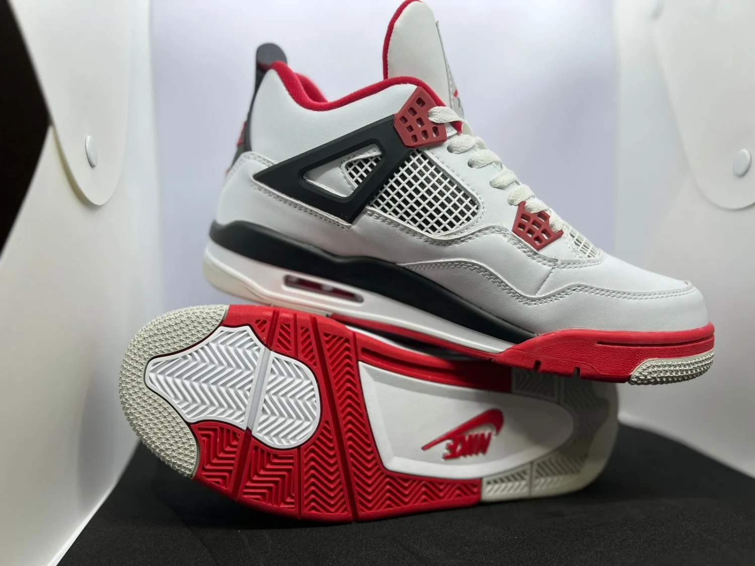 Air Jordan 4 Retro Fire Red and White